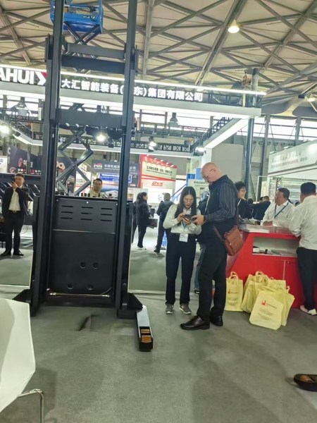 ANHUI YOUNGLIFT INTELLIGENT  EQUIPMENT CO.,LTD. कारखाना उत्पादन लाइन